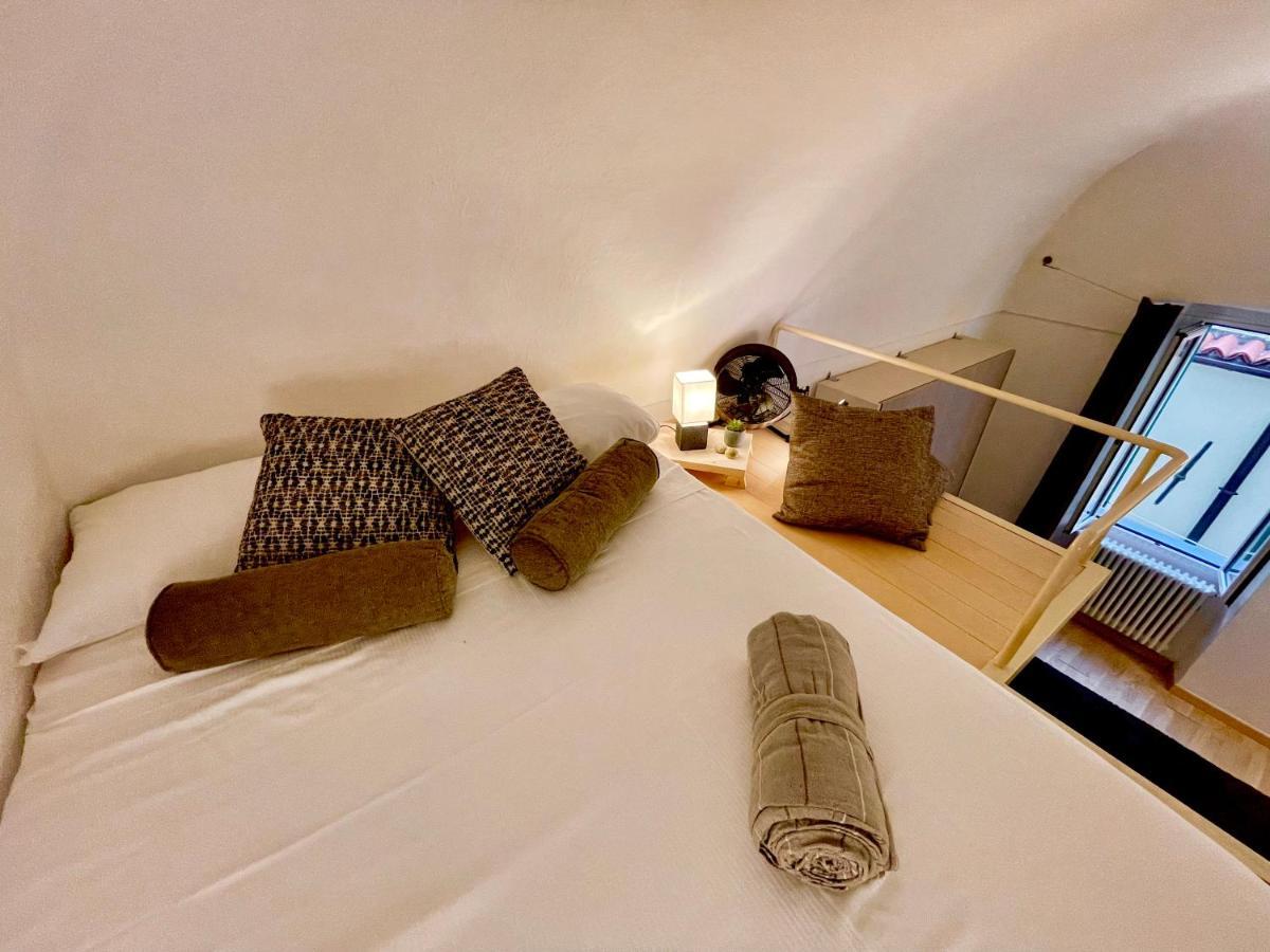 Vialunga Apartment In The Old Town Bordighera Bagian luar foto