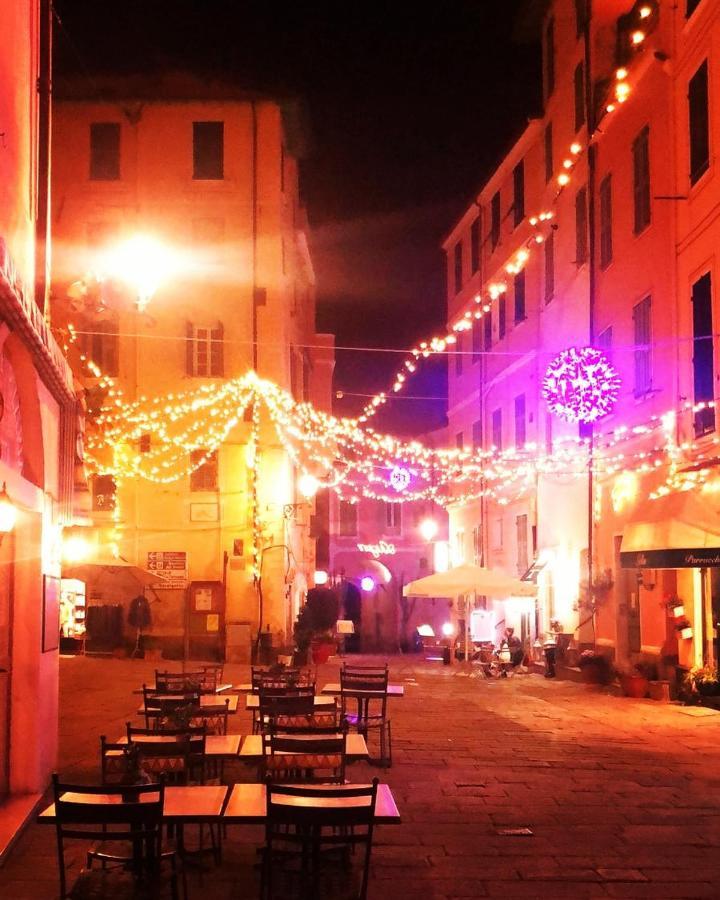 Vialunga Apartment In The Old Town Bordighera Bagian luar foto